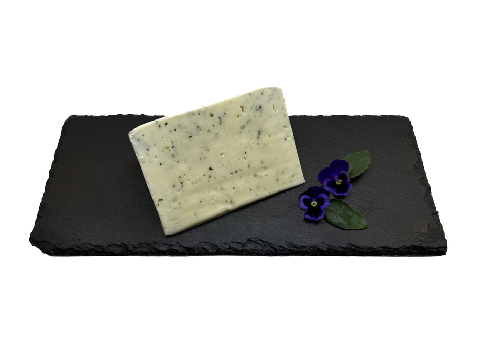 Ser tradycyjny z Pokaniewa - czosnek niedźwiedzi - ok.250g